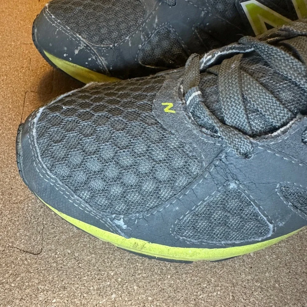New Balance 630 Womens Running Shoes Grey Lime‎ Green W630LG2 Size 9 Made in USA